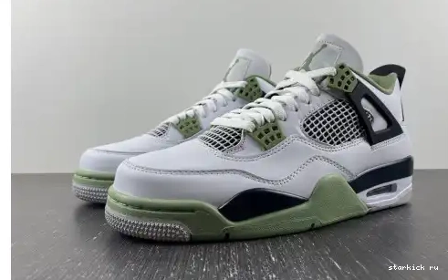 AQ9129-103 AQ9129-103 Jordan Retro Seafoam 4 0512